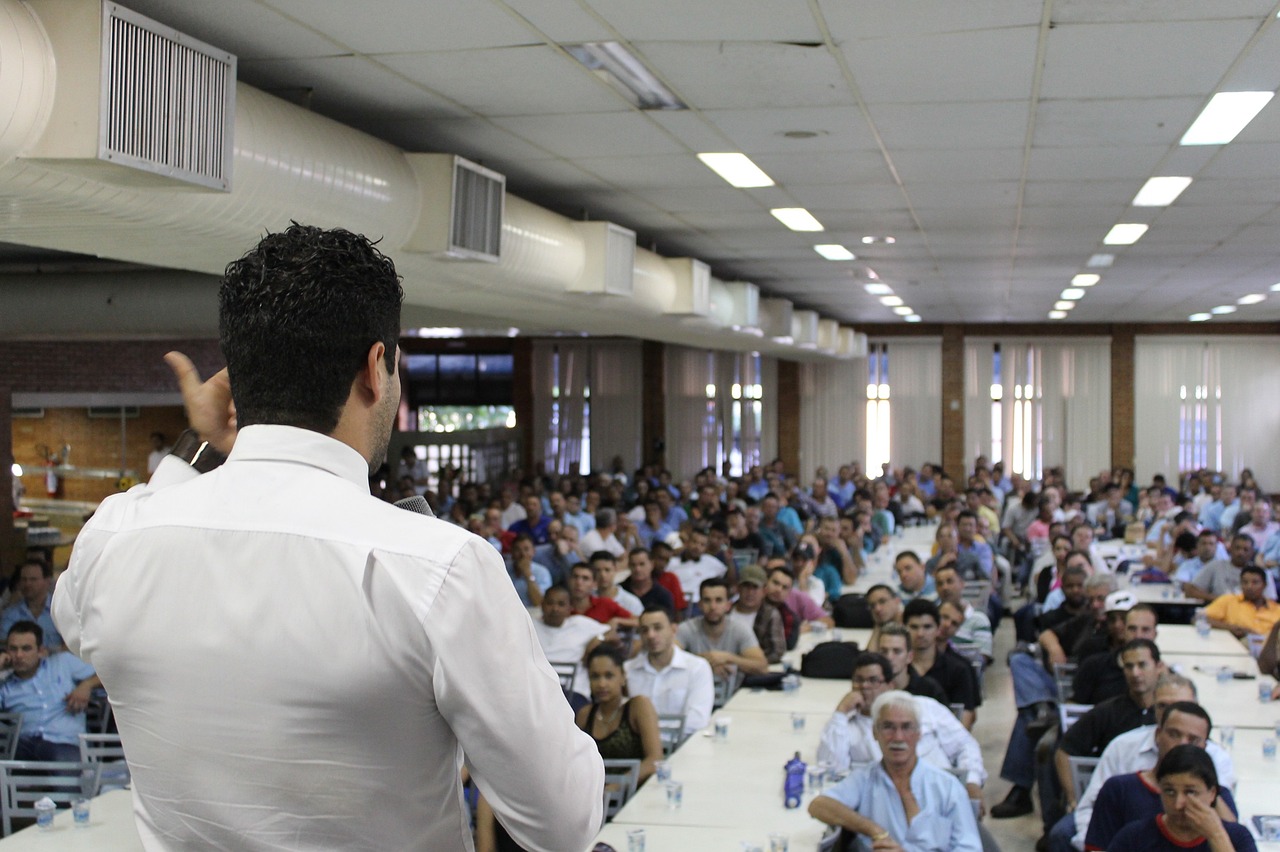 學(xué)校門(mén)衛(wèi)招聘最新信息及重要性概述