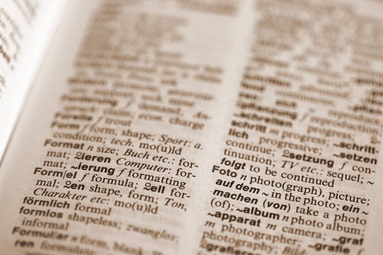 三肖三期必出特肖資料，數(shù)據(jù)分析與解釋指南_投影版DG562.165