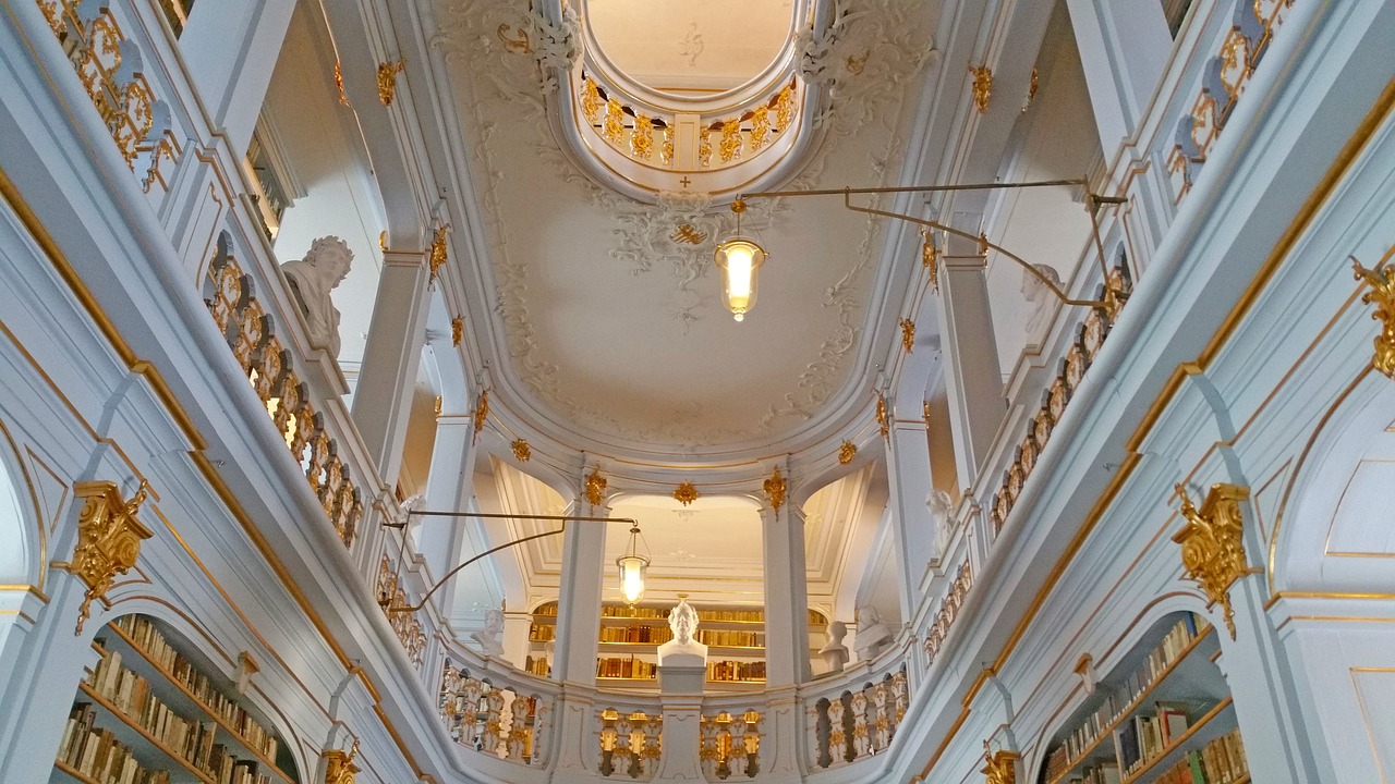 行聊最新動(dòng)態(tài)，探索前沿技術(shù)與行業(yè)動(dòng)態(tài)揭秘