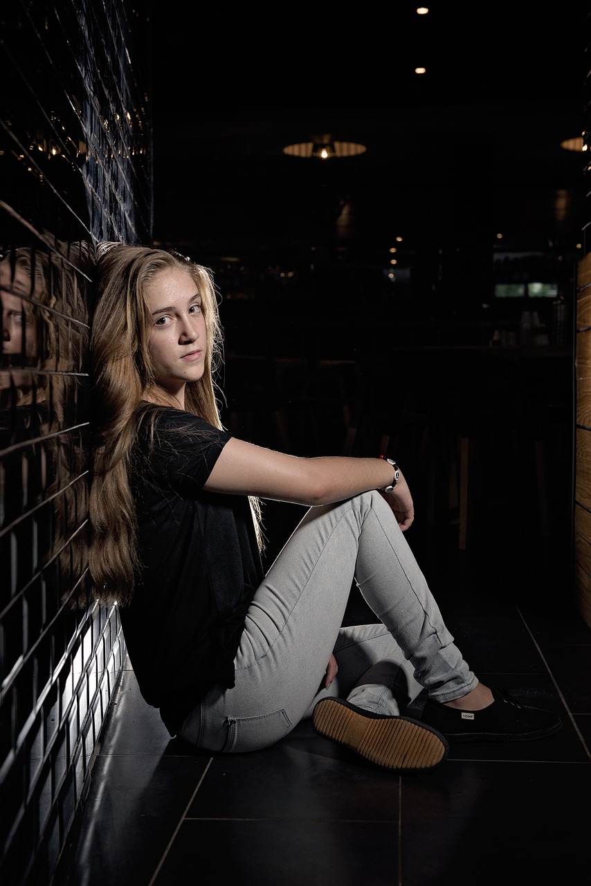 探索未知魅力的暗黑照最新照片集