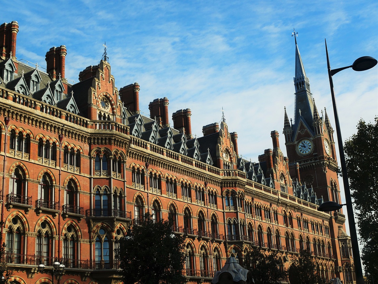 商砼最新價(jià)格動(dòng)態(tài)，市場(chǎng)趨勢(shì)、影響因素與未來(lái)展望分析