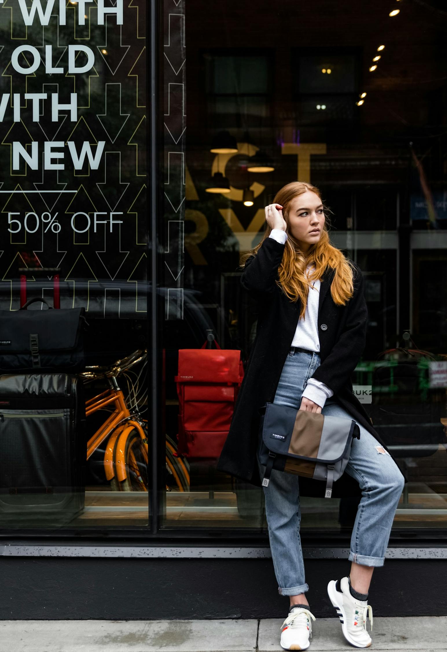 AJ最新發(fā)布引領(lǐng)潮流，展現(xiàn)獨(dú)特魅力風(fēng)采